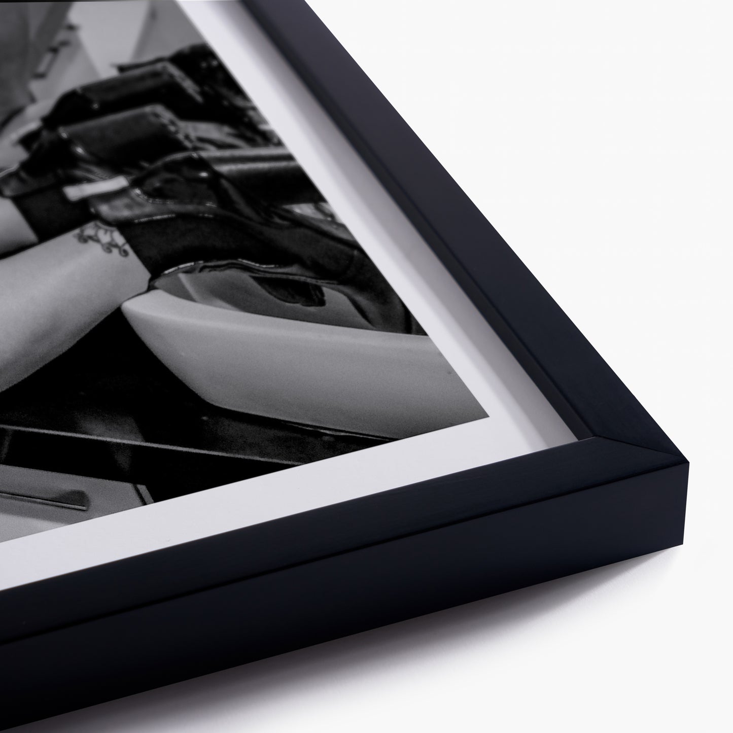 Love behind the mirror